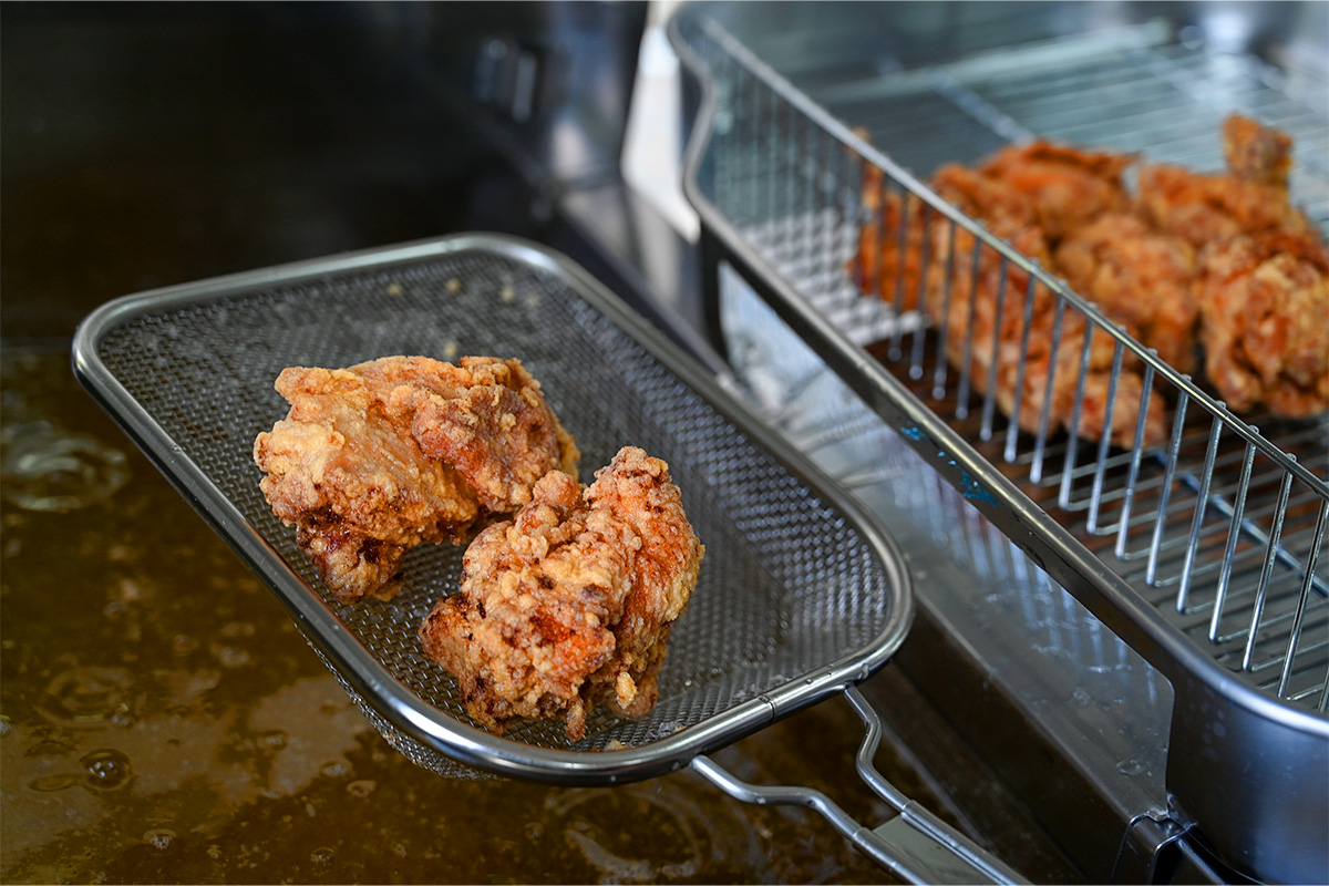 揚げたての唐揚げ